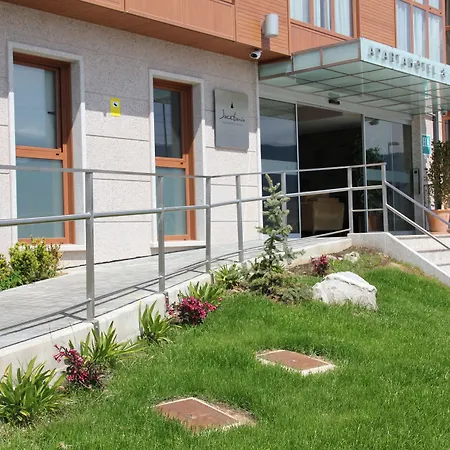 Apartahotel & Spa Jacetania-3